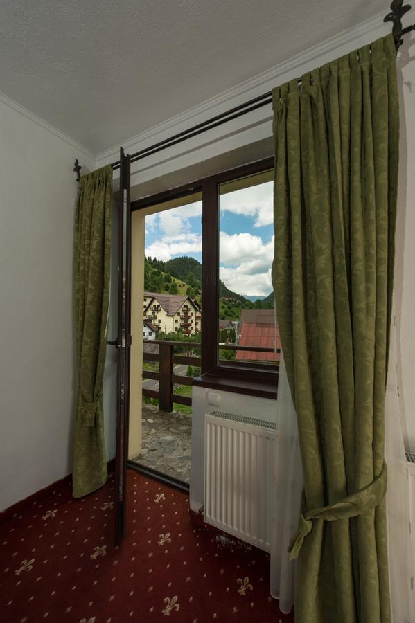 Complex Craiasa Muntilor Moieciu Hotell Moeciu De Sus Exteriör bild